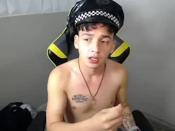 Chaturbate Watch Live Sex Cams of mathiass_twinkk_