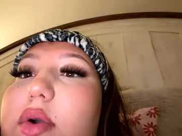 Chaturbate Free Porn Cam of ivy_indulgence20