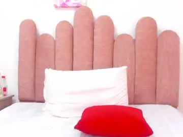 Chaturbate Watch Live Sex Cams of yara10_