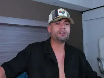 Chaturbate Live Sex Cam of clemontvega