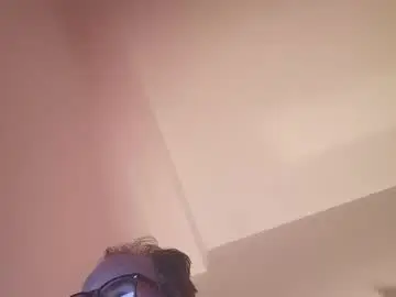 Chaturbate Live Sex Cam of scotchwhieskie