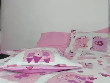 Chaturbate Live Sex Cam of lolaredhonny