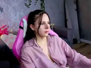 Chaturbate Live Sex Cam of julia_shyy