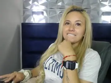Chaturbate Sex Cam of angel_white25