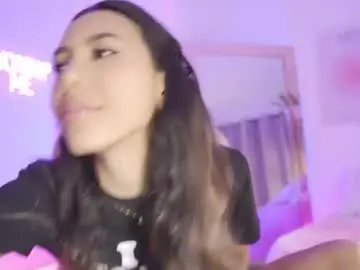 Chaturbate Live Sex Cam of martina_magni