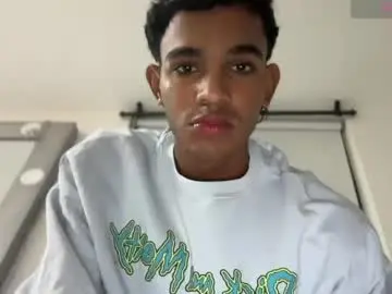 Chaturbate Live Porn of david_hot44