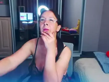 Chaturbate Nude Webcam of celine_faer1