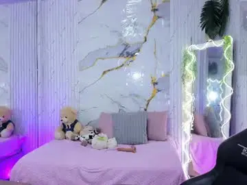 Chaturbate Live Sex Cam of candyy_tay1