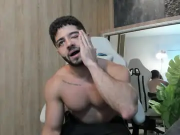 Chaturbate Sex Cam of thiago_moretti