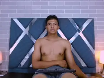 Chaturbate Live Sex Cam of maxwyatt_1