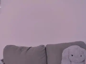 Chaturbate Live Sex Cam of petite_paola