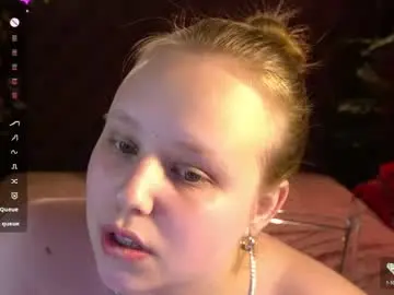 Chaturbate Free Porn Cam of crystallpaws_