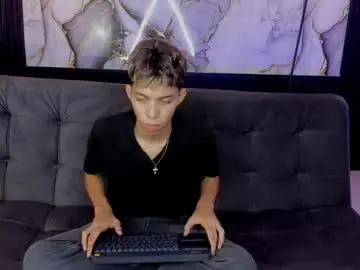 Chaturbate Live Sex Cam of nico_naughtyboy