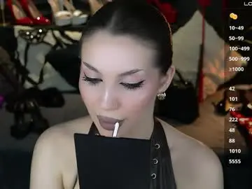 Chaturbate Live Sex Cam of mistress_darsy