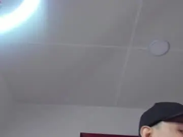 Chaturbate Live Porn of roy__constance