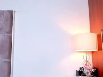Chaturbate Live Sex Cam of nia_bunny