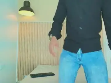 Chaturbate Live Sex Cam of brandon_mercuri