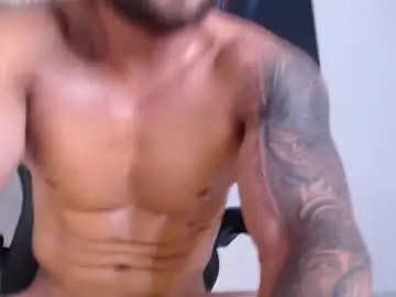 Chaturbate Adult Video Chat of massimofiore_