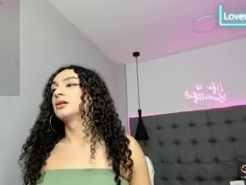 Chaturbate Live Sex of scarletcherry18