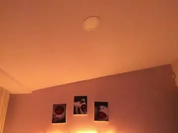 Chaturbate Sex Cam of emily__cley