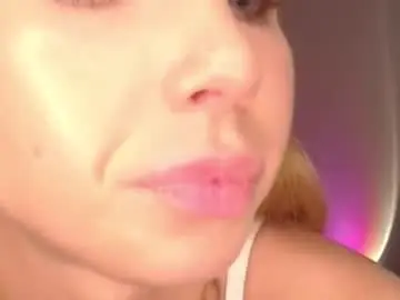 Chaturbate Live Sex of emma_blush69