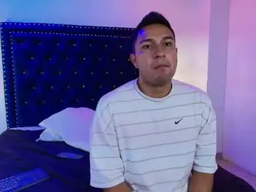 Chaturbate Live Sex Cam of alissa_and_alann