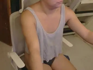 Chaturbate Live Sex Cam of averageuncut1