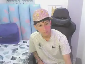 Chaturbate Live Sex of liam_play