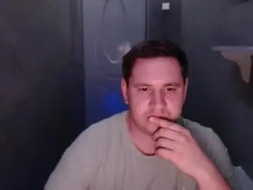 Chaturbate Live Sex Cam of max_marlyn