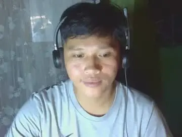 Chaturbate Live Sex Cam of exotichugecock