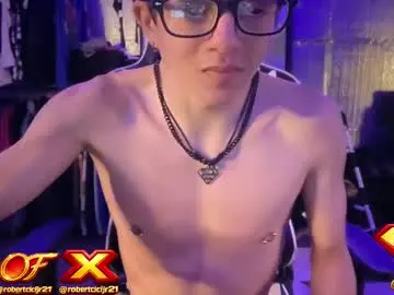 Chaturbate Live Porn of robertcicijr21