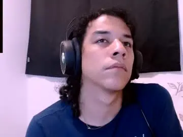 Chaturbate Live Sex Cam of isidroglasc
