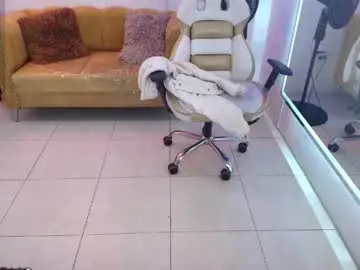 Chaturbate Nude Webcam of baby_curlyy