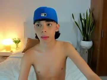 Chaturbate Live Sex Cam of milan_zapata