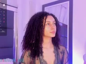 Chaturbate Adult Video Chat of sweetcurly1