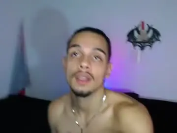 Chaturbate Live Sex Cam of dillan_lust