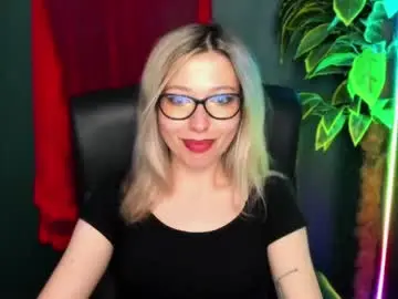 Chaturbate Private Sex Chat of heidi_pleasure