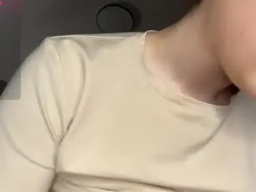 Chaturbate Live Sex Cam of bornsexyesterday