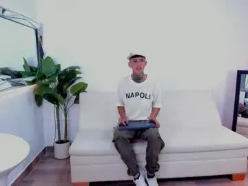 Chaturbate Sex Cam of darwin_stark