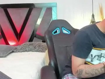 Chaturbate Watch Live Sex Cams of andy_miller5