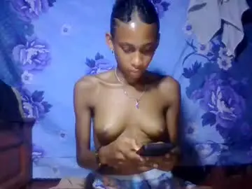 Chaturbate Live Porn of littleyanah