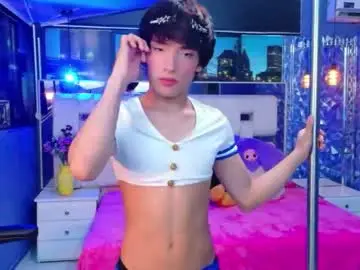 Chaturbate Live Sex Cam of isaacnova