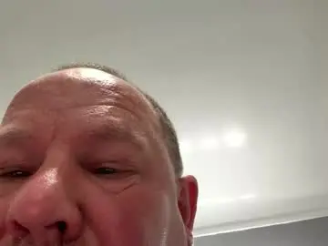 Chaturbate Live Sex Cam of icanmakeyousquirt69