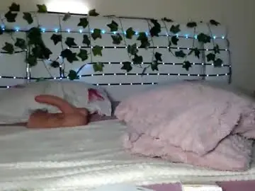 Chaturbate Free Live Porn of hustle6930