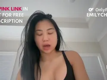 Chaturbate Live Sex Cam of emilychoi