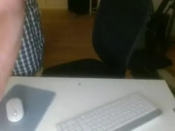 Chaturbate Free Live Porn of henry_825
