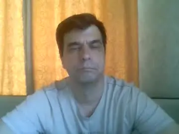 Chaturbate Live Sex Cam of rusqadisx