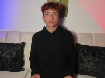 Chaturbate Free Porn Cam of mhatias_