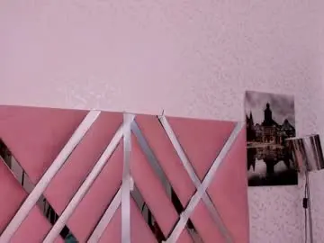 Chaturbate Live Sex Cam of skysaenz