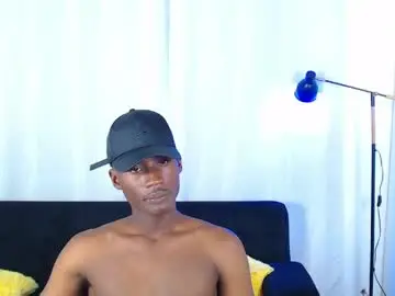 Chaturbate Sex Chat of alexaandro18